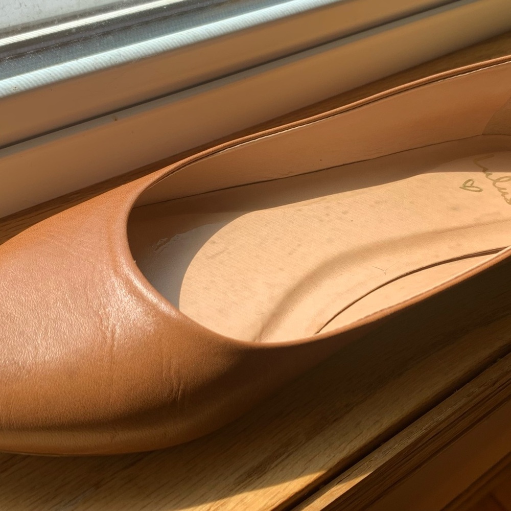 Lulu's Tan Flats